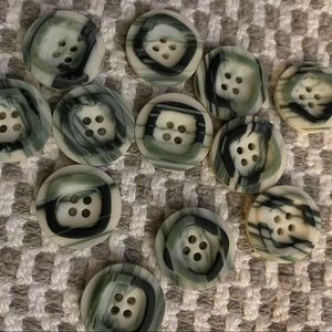 Vintage Marble look buttons one dozen (12pcs)